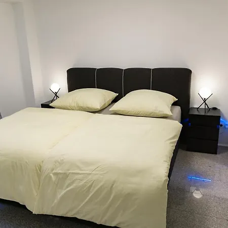 Charmante Und Stilvolle