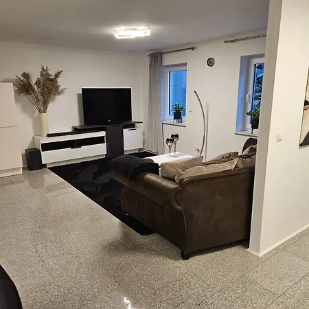 Charmante Und Stilvolle * Alfter