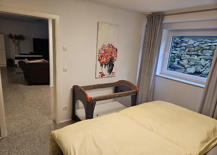 Charmante Und Stilvolle *